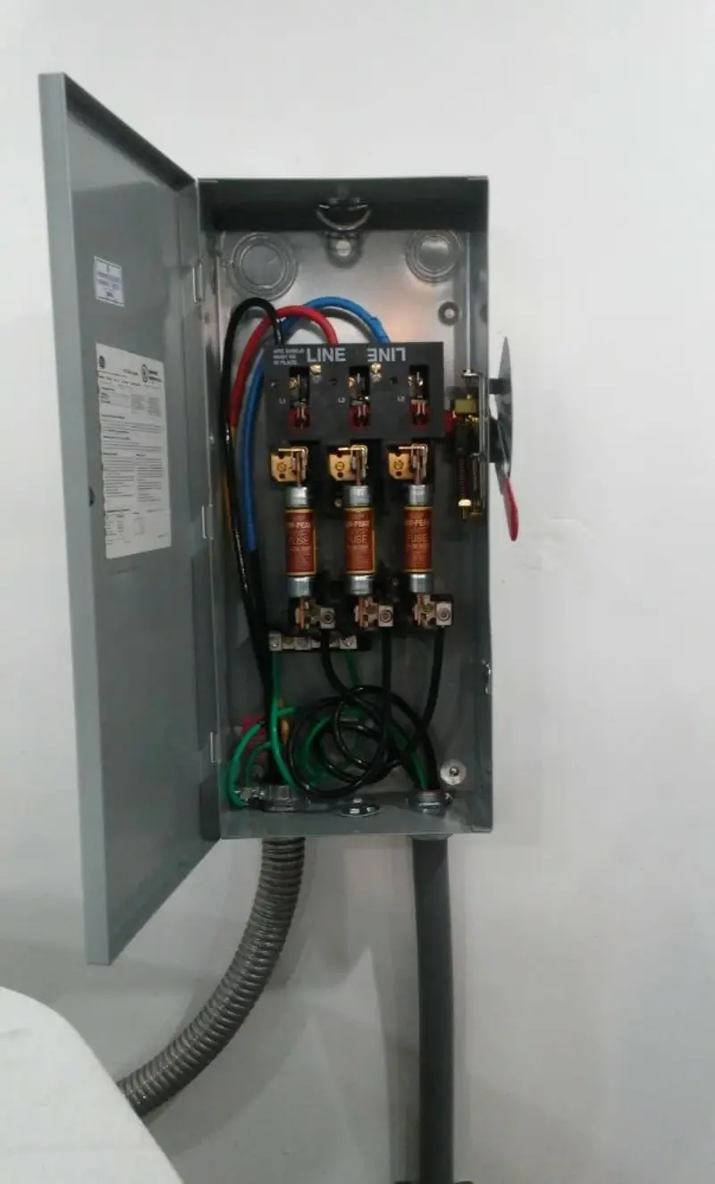 Three-phase disconnect switch installed for Electrical Wiring & Rewiring in Richmond Heights